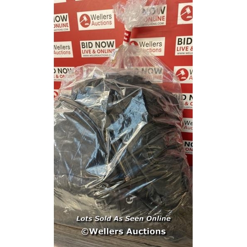 1003 - BAG OF PRE OWNED JACKETS  / T