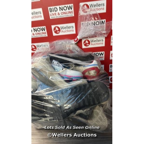 1006 - BAG OF PRE OWNED TRAINERS INC. LEVI'S  / T