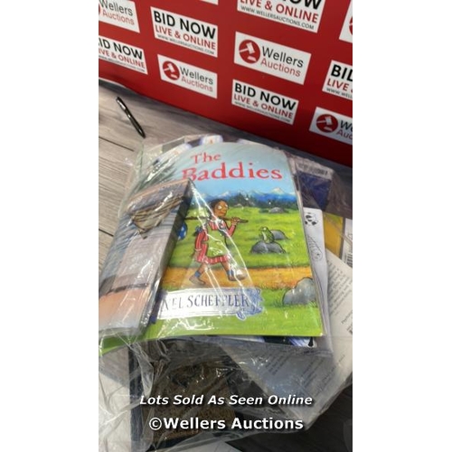 1060 - BAG OF PRE OWNED BOOKS  / S