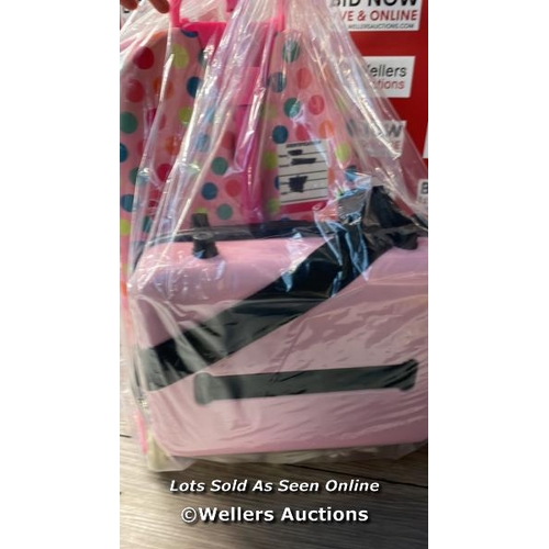 1062 - BAG OF PRE OWNED CHILDREN BAGS / S