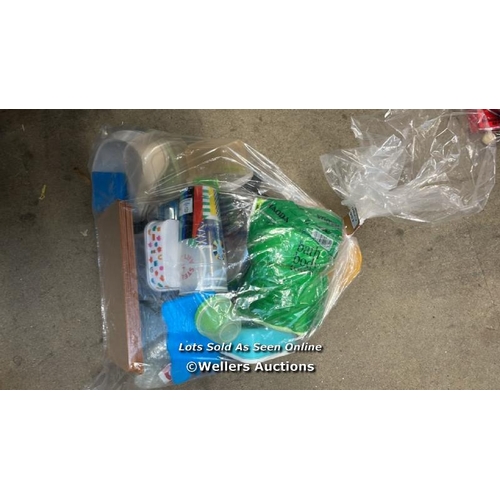 1080 - BAG OF PRE OWNED KITCHEN EQUIPMENT  / S