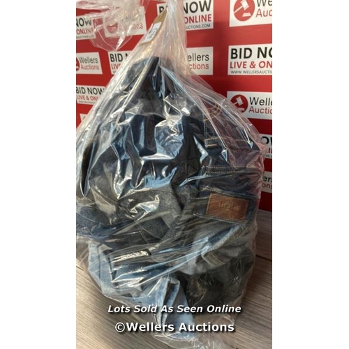 1158 - BAG OF PRE OWNED JEANS INC. LEVI'S / G