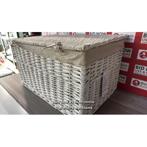 50 - DAYLESFORD, VINTAGE STYLE, WOVEN, FAMILY HAMPER / PICNIC BASKET WITH LINING AND FOLD DOWN LID - WHIT... 