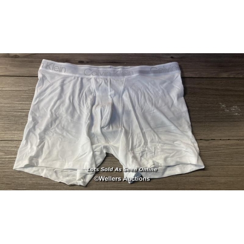 4057 - CALVIN KLEIN BXRBRIEF 2PK MOD STRUC BURG/ORG/WHT L  / LARGE / APPEARS NEW