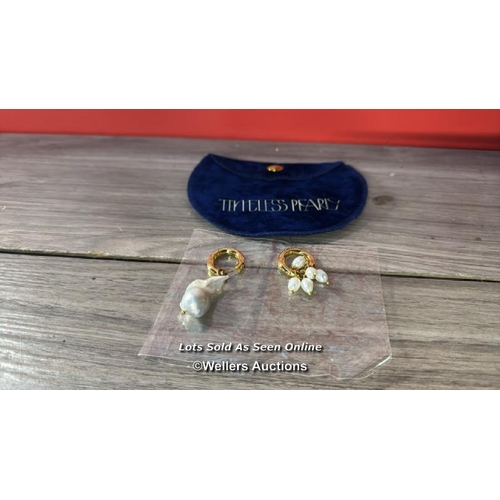 4135 - TIMELESS PEARLY GOLD HOOPS NAT PEARLS BAROQUE CHARM O / APPEARS NEW / RRP: � 129