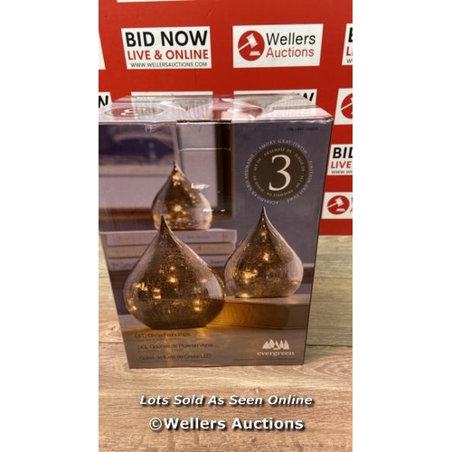 2304 - EVERGREEN LED GLASS RAINDROPS SET, 3 PIECE / MINIMAL SIGNS OF USE / E24