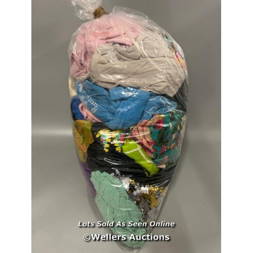 3007 - BAG OF PRE-OWNED LADIES CLOTHING / T33