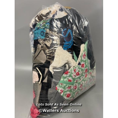 3009 - BAG OF PRE-OWNED LADIES CLOTHING / T34