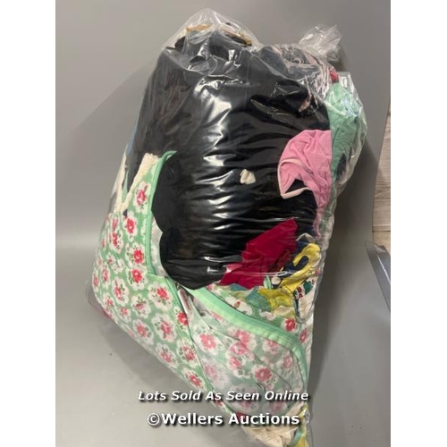 3009 - BAG OF PRE-OWNED LADIES CLOTHING / T34