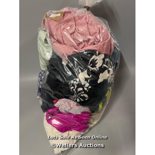 3013 - BAG OF PRE-OWNED LADIES CLOTHING / T35