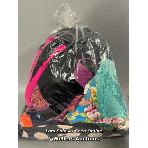 3019 - BAG OF PRE-OWNED LADIES CLOTHING / T28