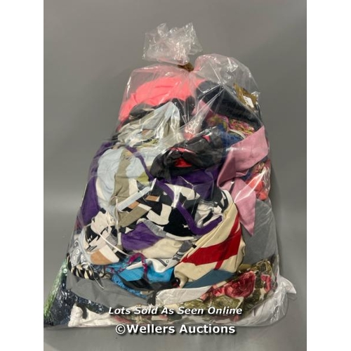 3021 - BAG OF PRE-OWNED LADIES CLOTHING / T28