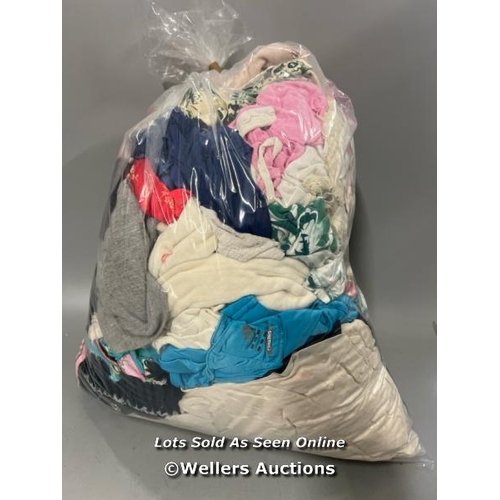 3022 - BAG OF PRE-OWNED LADIES CLOTHING / T29