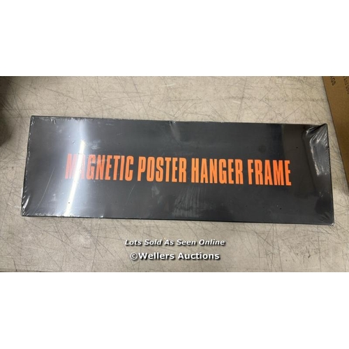 9106 - MAGNETIC POSTER HANGER FRAME / NEW / H74