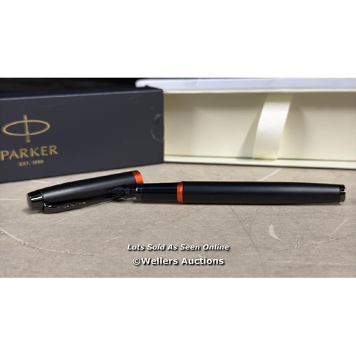 8296 - PARKER IM VIBRANT RINGS FOUNTAIN PEN | SATIN BLACK LACQUER WITH FLAME ORANGE ACCENTS | MEDIUMPOINT W... 