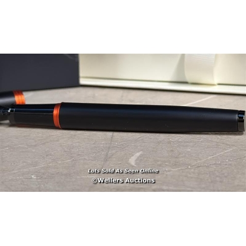 8296 - PARKER IM VIBRANT RINGS FOUNTAIN PEN | SATIN BLACK LACQUER WITH FLAME ORANGE ACCENTS | MEDIUMPOINT W... 