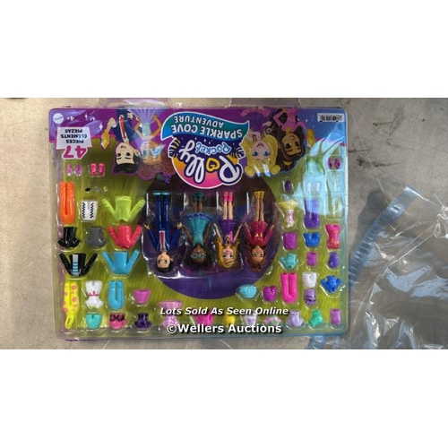 8326 - POLLY POCKET SPARKLE COVE ADVENTURE DOLLS, CLOTHES AND ACCESSORIES SET, FASHION PACK WITH 4 DOLLS (3... 