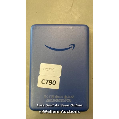 9559 - AMAZON KINDLE / MODEL C2V2L3 / BLUE