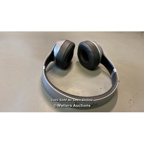 9616 - HEAPHONES: BEATS SOLO WITH CASE / MODEL B0534 / SN:FL6RG521GH84 /SILVER