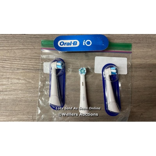 6007 - PHILIPS BRUSH HEADS SET / SIGNS OF USE / E