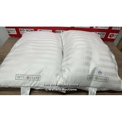 6028 - HOTEL GRAND DOWN ROLL PILLOWS / MINIMAL SIGNS OF USE / E54