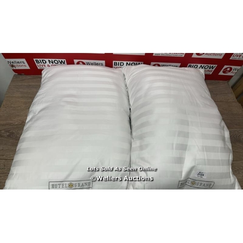 6028 - HOTEL GRAND DOWN ROLL PILLOWS / MINIMAL SIGNS OF USE / E54