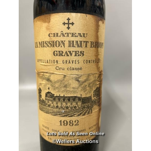 119 - A bottle of 1982 Château La Mission-Haut-Brion, Pessac-Leognan, Cru classe, 75cl.