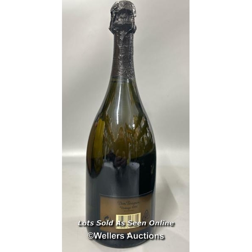 136 - Boxed bottle of vintage 1996 Cuvee Dom Perignon Champagne, 750ml, 12.5% Vol.