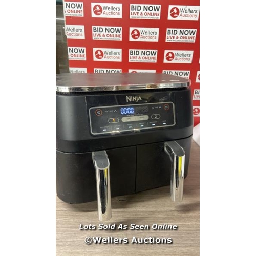 6033 - NINJA DUAL ZONE AIR FRYER / POWERS UP WITH SOME SIGNS OF USE /SEE IMAGES / E54