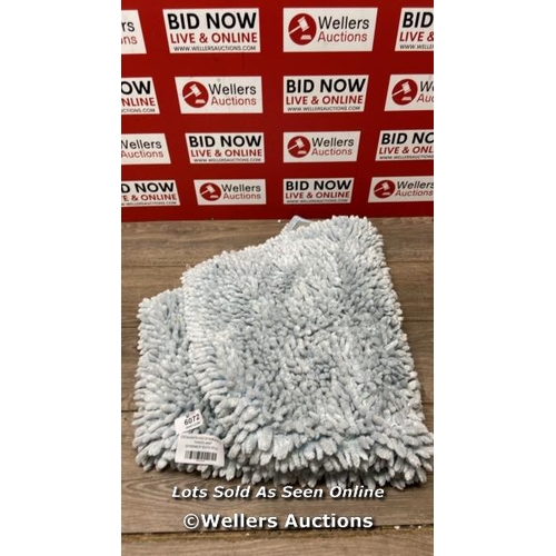 6072 - SHIMMER BATH RUG / MINIMAL SIGNS OF USE  / E48