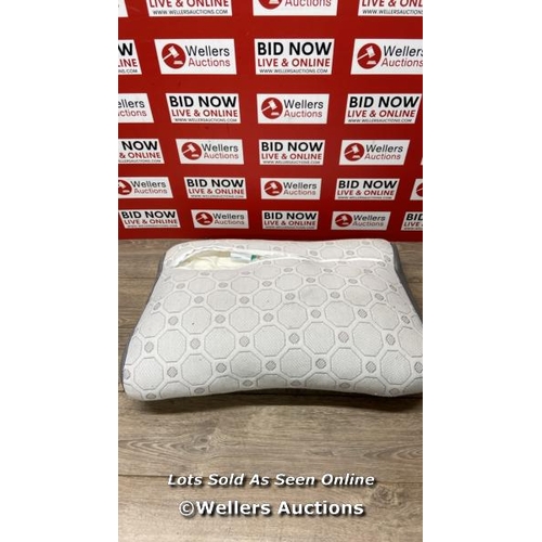 6079 - DORMEO OCTASENSE PILLOW / SIGNS OF USE  / E45