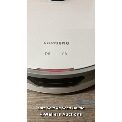 6103 - SAMSUNG JET BOT ROBOT VACUUM CLEANER / POWERS UP / SIGNS OF USE / E16