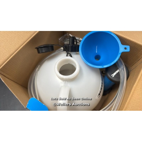 6834 - SILVERLINE OIL & FLUID EXTRACTOR PUMP 4LTR (104616), SILVER / APPEARS NEW, SEE IMAGES / G65