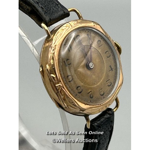 69 - A vintage Art Deco style ladies 9ct gold cased watch by stamped Piramid, Spikins From Dent, London, ... 