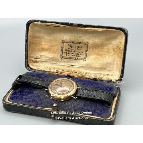 69 - A vintage Art Deco style ladies 9ct gold cased watch by stamped Piramid, Spikins From Dent, London, ... 