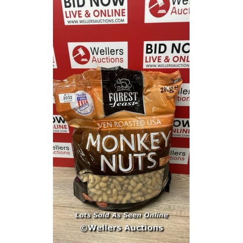 2032 - OPEN BAG OF FOREST FEAST MONKEY NUTS / 1KG / A23