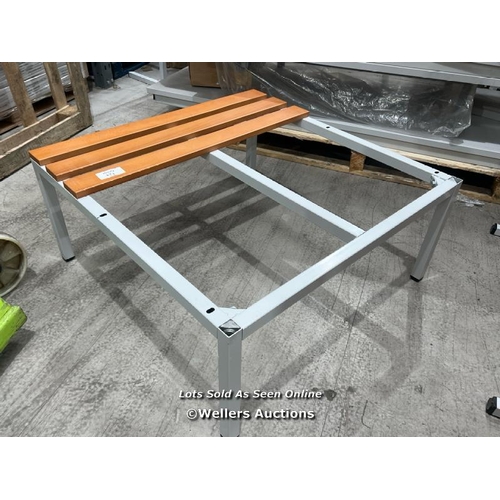 124 - BENCH BASE - CLEAN INDUSTRY - 800 MM - GREY / RRP: �194.28 / COLLECTION FROM DARTFORD / DELIVERY AVA... 