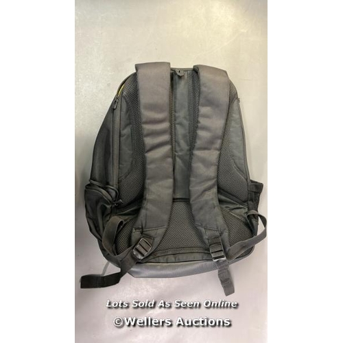 9946 - SAMSNITE BACKPACK