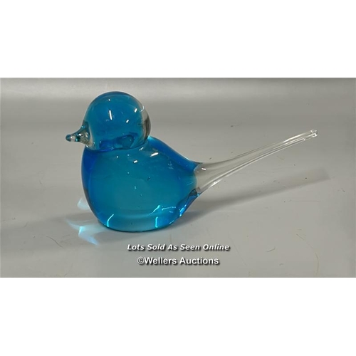 12 - A group of glass animal figurines including lead crystal Dolphins and bird (5) / T38