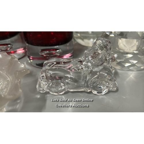 15 - Assorted glassware including boat shaped dish, candle holders and carnival glass bonbon dish / T42