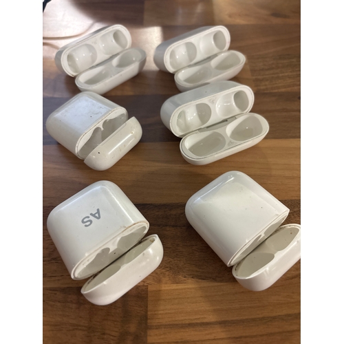 5128 - 6 X EARPOD CASES