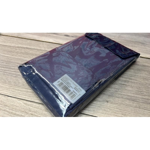 9504 - RALPH LAUREN HOME POLO PLAYER NAVY PILLOW CASE PAIR - 50X75CM / APPEARS BRAND NEW / G23