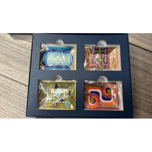 9511 - JONATHAN ADLER MADRID PETIT TRAYS / SET OF 4 / NEW / G24