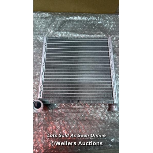 89 - VALEO 715303 HEAT EXCHANGER, INTERIOR HEATING / SIGNS OF USE / E56