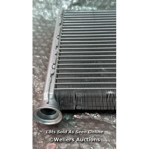 89 - VALEO 715303 HEAT EXCHANGER, INTERIOR HEATING / SIGNS OF USE / E56