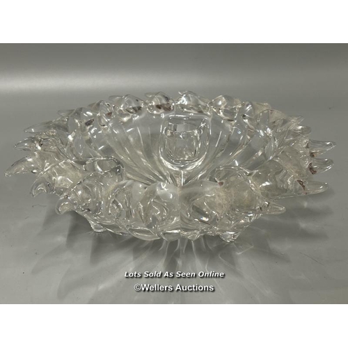 16 - Heavy glassware group including candle holder and ashtrays / T42