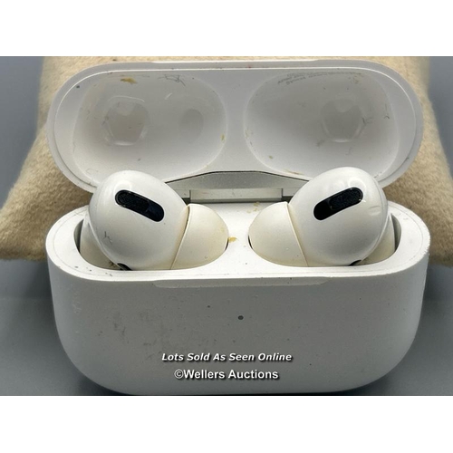 193 - Apple Airpods model A2190, powers up / not tested / signs of use / AN47