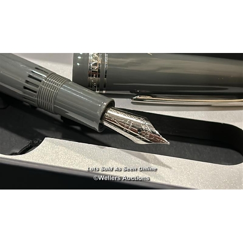 8093 - EROFA MAJOHN P136 PISTON FOUNTAIN PEN EXTRA FINE NIB WITH BOX, GRAY RESIN WRITING PEN SET / MINIMAL ... 