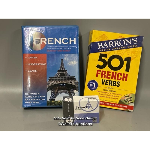 9 - French Language lot including CD's, book and study cards / T38