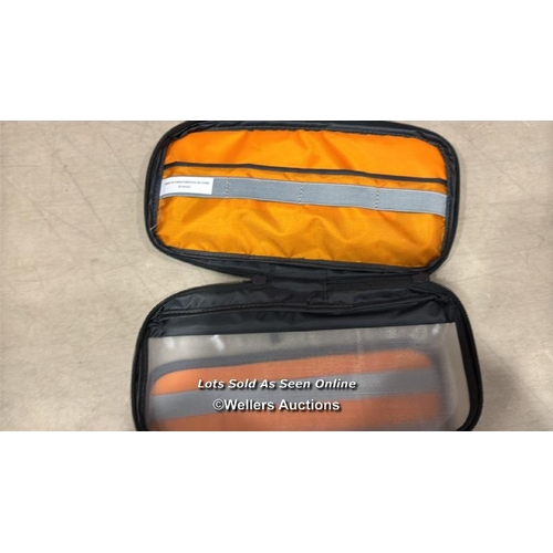 8327 - LOWEPRO MULTI PURPOSE CASE /  MINIMAL SIGNS OF USE / SEE IMAGES